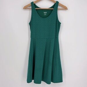 Mossimo Casual Chevron Sleeveless Dress Women’s Size Small Emerald Green
